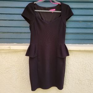 BETSEY JOHNSON black cap-sleeve peplum dress